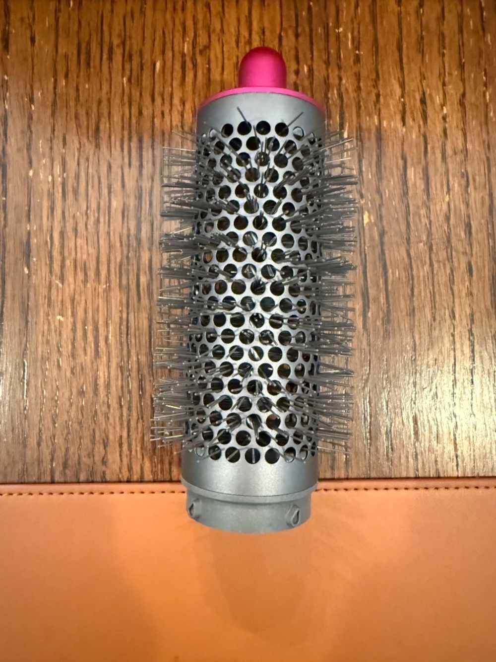 Dyson Airwrap Multi Styler Bundle in Fuschia/Nickel with case - Picture 10 of 14